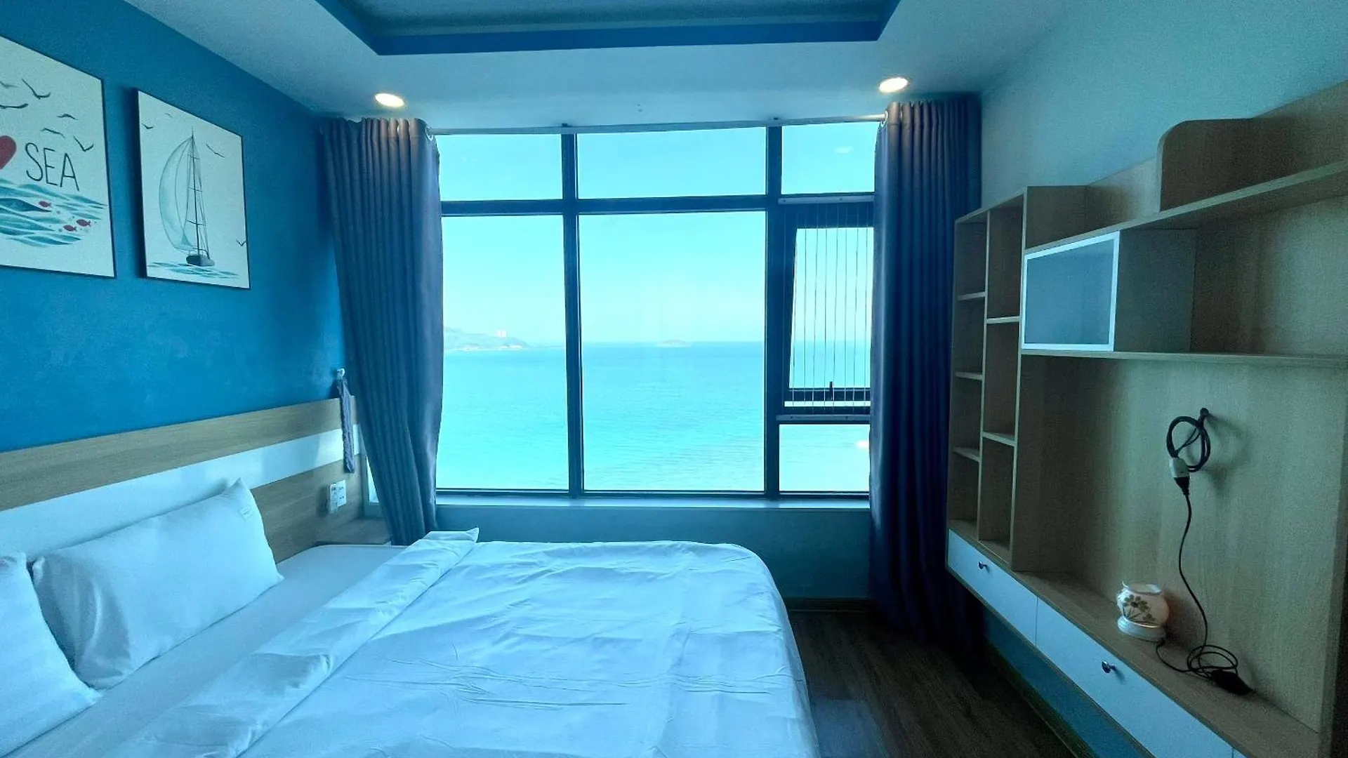 The Gold Beachfront Luxury Apartment Nha Trang 0*,  Vietnam