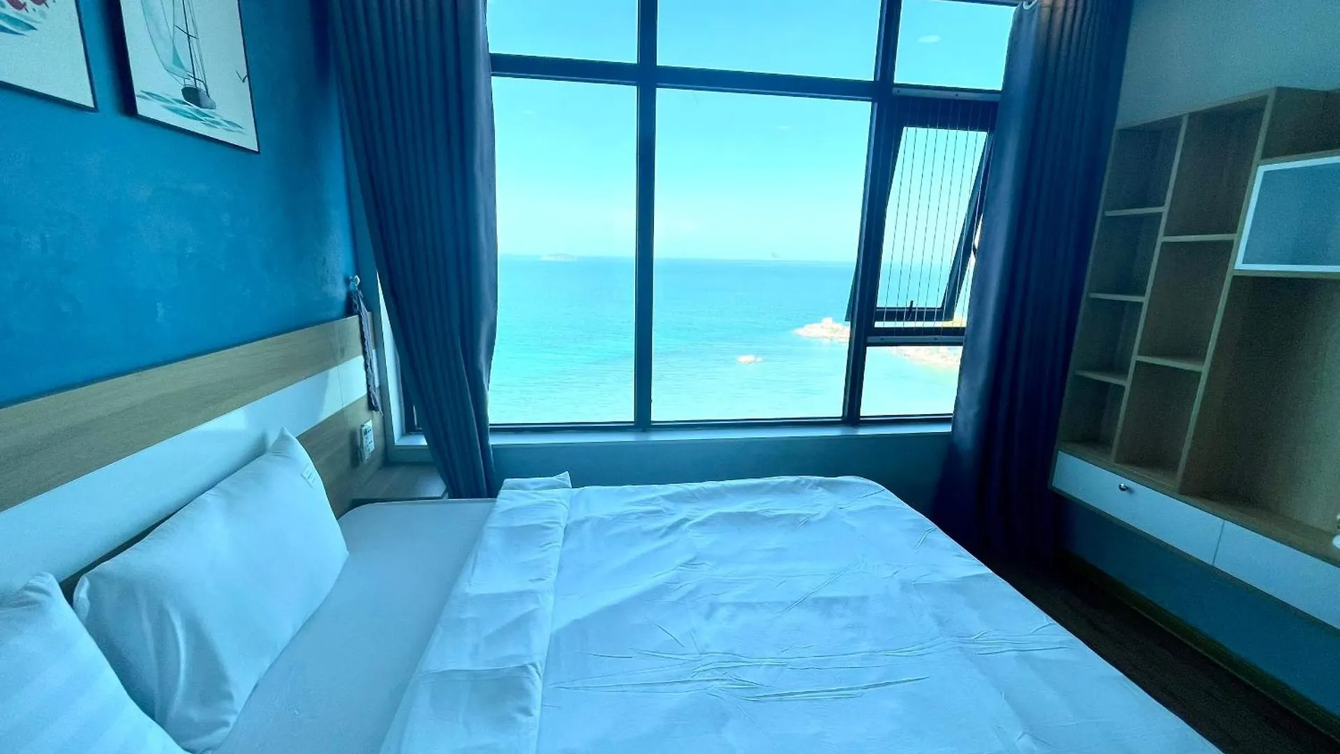 The Gold Beachfront Luxury Apartment Nha Trang 0*,