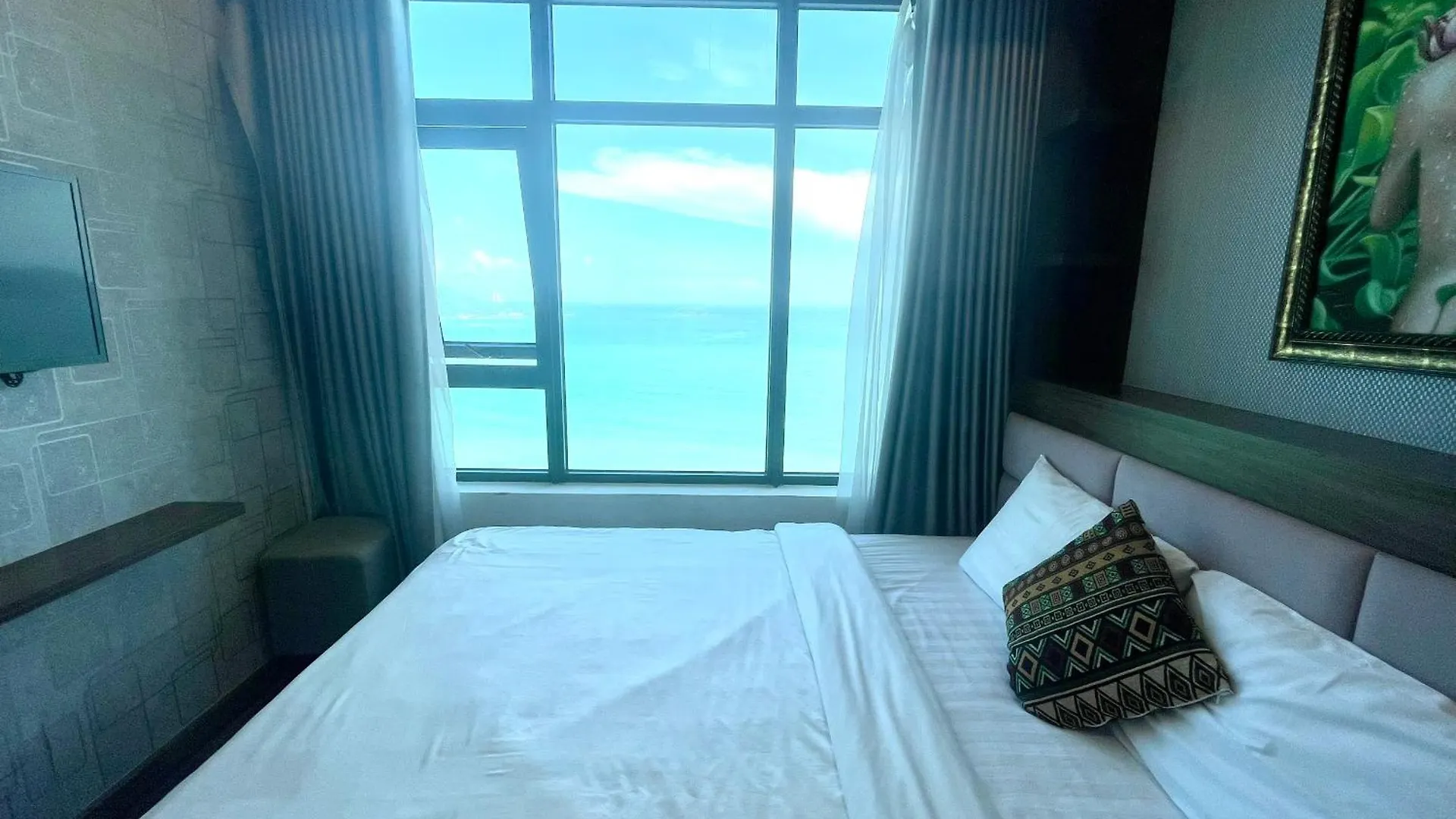 The Gold Beachfront Luxury Apartment Nha Trang Vietnam