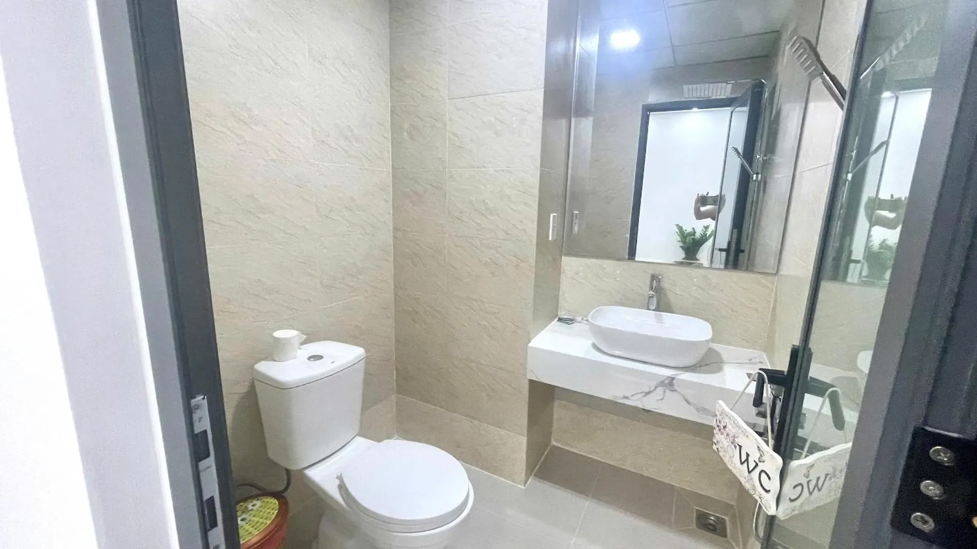 The Gold Beachfront Luxury Apartment Nha Trang 0*,  Vietnam