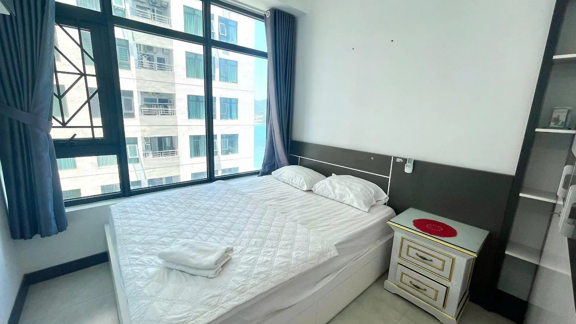 The Gold Beachfront Luxury Apartment Nha Trang