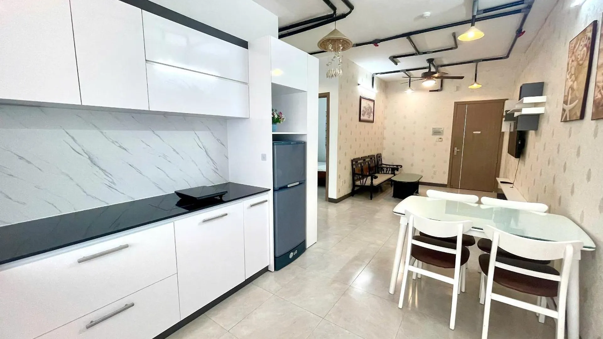 The Gold Beachfront Luxury Apartment Nha Trang